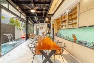 The Querencia Cielo Free Pick up Vacation rental in Da Nang