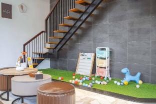 The Querencia Cielo Free Pick up Vacation rental in Da Nang