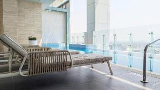 1BH Near Hills Mall Miracle & Butterfly Gardens Vacation rental in Dubai