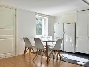 Workers • 19 Beds • 3 Kitchens • Volvo • Parking Vacation rental in Gothenburg