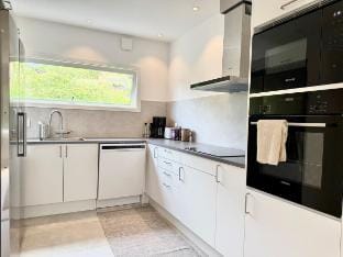 Workers Home • 5 BR • 8 Beds • 2 Bath Vacation rental in Gothenburg
