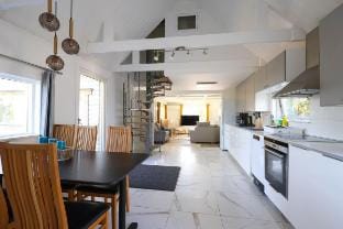 8 Beds • Workers Dream Home • Free Parking • Wifi Vacation rental in Stockholm