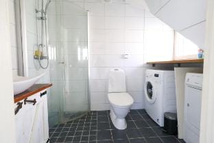 Workers’ Flat • 6 Beds • BBQ • Parking  • All-inc Vacation rental in Gothenburg