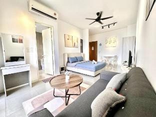MWHolidayA2711{DeluxSeaView}CoupleSuite+FreeParkin Vacation rental in Malacca