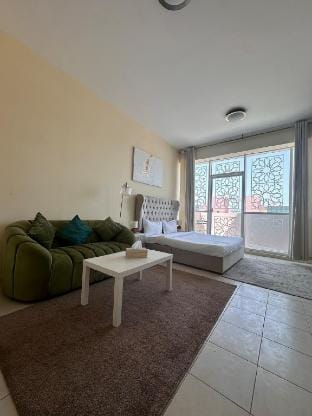 Bright & Cozy Studio Near Ibn Battuta Mall Vacation rental in Dubai