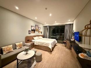 citadines luxury Bai Chay Ha Long Vacation rental in Laos