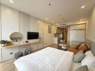 Luxury studio ICON40, cheap, new ,Bai Chay Ha Long Vacation rental in Laos