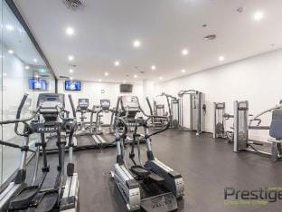 Sky-high South Yarra luxury 2 bed sleeping up to 4 Vacation rental in Melbourne