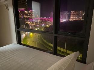 Facing Okada fast WIFI&TV with balcony near NAIA Q Vacation rental in Pasay