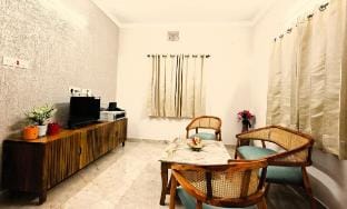 Evermore Homes(Entire Apartment-5 bedrooms) - Puri Vacation rental in Puri