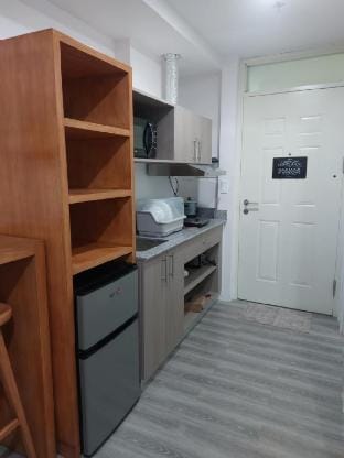 Condo near Mactan Airport, Beaches and Malls Vacation rental in Lapu-Lapu City