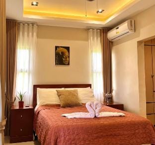 Cocoon 3BR:Near Barreto&Baloy Beach/SBMA/Kitchen  Vacation rental in Olongapo