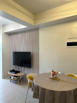 1Bedroom, living room w balcony ADHI staycation Vacation rental in Santa Rosa