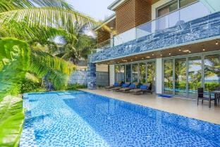 Villa 8 bedroom beachfront The Five Villas Da Nang Vacation rental in Hoa Hai