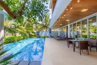 Villa 8 bedroom beachfront The Five Villas Da Nang Vacation rental in Hoa Hai