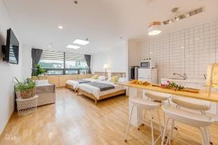 [Cosy]Lovely Clean Room Hongik Univ Stn/vol.24 Vacation rental in Seoul