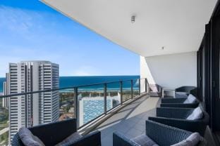Sky Lounge 4BRM Sub Penthouse Vacation rental in Gold Coast