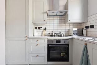 Private Designer Cottage Flat | Garden, Near Train Vacation rental in London Borough of Hackney