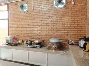 Single-Storey Bungalow/1-8pax/Pandamaran/4R4B Vacation rental in Selangor, Malaysia