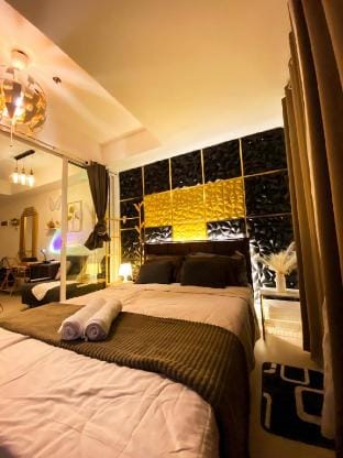 The Azure Luxe Suites Staycation near  NAIA  Vacation rental in Paranaque