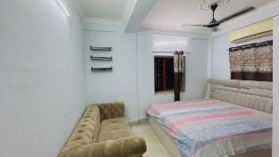 Luxury 2BHK + Parking | 5 Mins to New Market” Vacation rental in Kolkata
