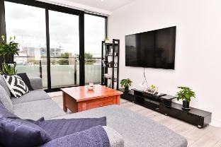 Contemporary Comfort Vacation rental in Melbourne