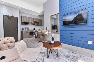 Duke Suite at The Bolton, Rosebank Vacation rental in Johannesburg