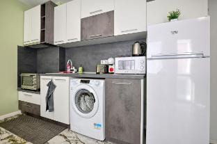 New 1 BR Mint  Funny Condo /  Parking Vacation rental in Varna