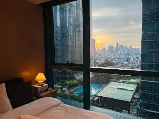 Bgc 1bedroom with Free Wi-fi & SwimmingPool Vacation rental in Makati