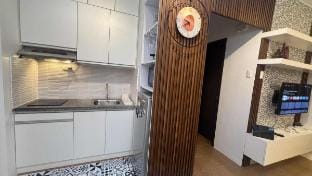 1BR Pioneer Woodland SM Light Boni Mandaluyong Vacation rental in Manila City