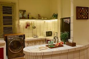 Quiet, minimalist space - Homestay District 1 Vacation rental in Ho Chi Minh City