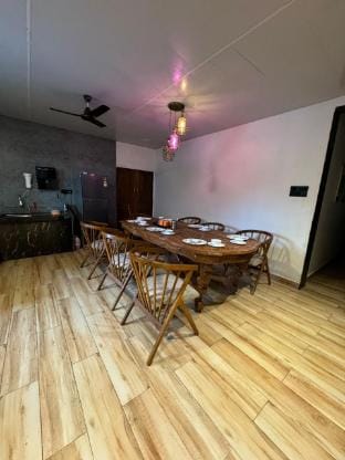 VG09 with huge Pool and bathtub Vacation rental in Lonavla
