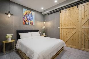 沐光會館   戀戀溫泉   邂逅龍潭湖  - 202 個性工業 Vacation rental in Taiwan, Province of China