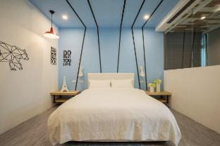 沐光會館   戀戀溫泉   邂逅龍潭湖。203現代主義 Vacation rental in Taiwan, Province of China