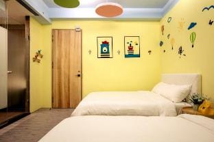 沐光會館  戀戀溫泉   邂逅龍潭湖  - 205 歡樂嘉年華四人房 Vacation rental in Taiwan, Province of China