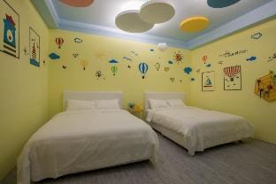 沐光會館  戀戀溫泉   邂逅龍潭湖  - 205 歡樂嘉年華四人房 Vacation rental in Taiwan, Province of China