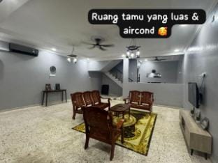 Zahins Homestay  di Bandar Kuantan Vacation rental in Pahang, Malaysia