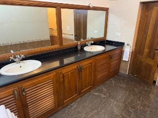 The Meruka House (Amber) | Pool & WFH Friendly Vacation rental in Puducherry