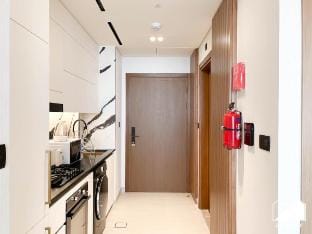 Elegant Studio | Private Jacuzzi & Canal View Vacation rental in Dubai
