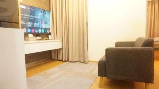 3br mtown gadser up to 7 guest 55" tv free netflix Vacation rental in West Java