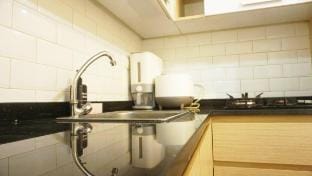 3br mtown gadser up to 7 guest 55" tv free netflix Vacation rental in West Java