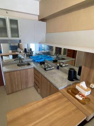 2 BR corner at Gunawangsa MERR Vacation rental in Surabaya