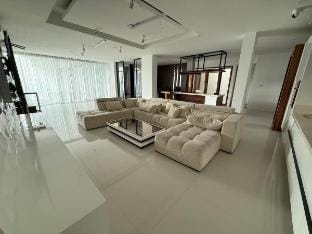 Sean Villa Senggigi Lombok, @4 Bedroom and Jacuzzi Vacation rental in Batu Layar