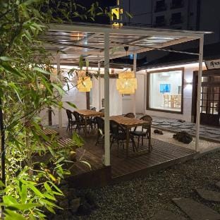 Stayhwaoak Bed and Breakfast in Busan
