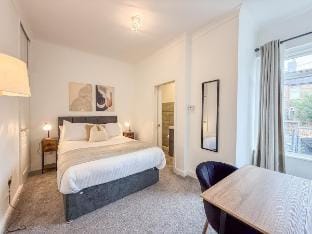 Bakewell Terrace: Home from Home Vacation rental in Stoke-on-Trent