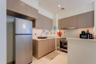 Stunning 3BHK Apartment in Act One Act Two -ASPIN Vacation rental in Dubai