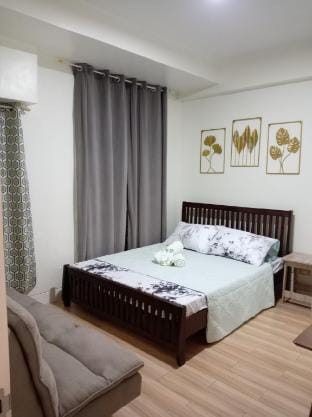JFam Suites, C2-5F 1BR, Up To 6 Pax Vacation rental in Santa Rosa