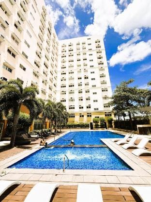 JFam Suites | C3-11D Studio | Up to 4 Pax Vacation rental in Santa Rosa