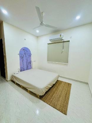 Basic 2bhk at kondapur Vacation rental in Hyderabad