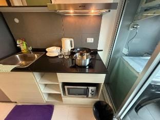 Cozy10 Living in Bangkok 60m to MRT Vacation rental in Bangkok